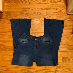 There is not name brand in these jeans